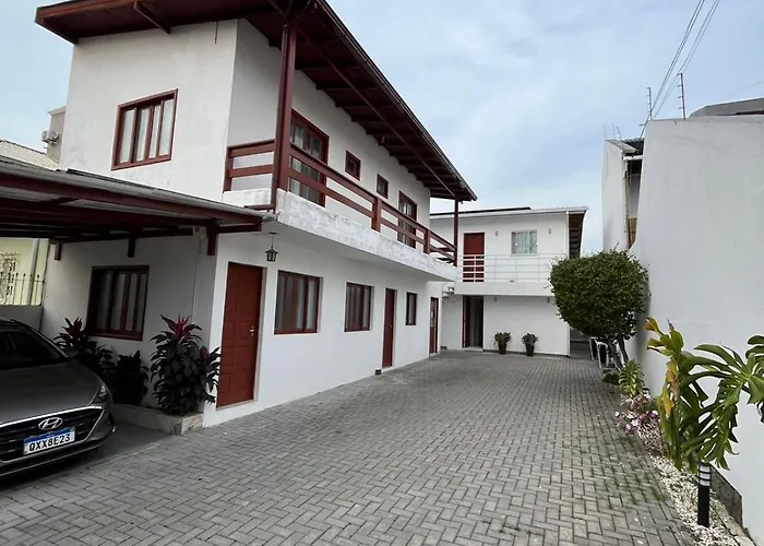 Quarto Acolhedor No Balneario